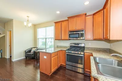 117 Sowers Dr, Mount Olive, NJ 07840 - Photo 4