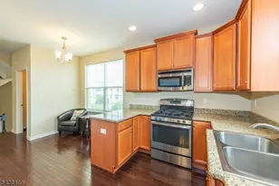 117 Sowers Dr, Mount Olive, NJ 07840 - Photo 4