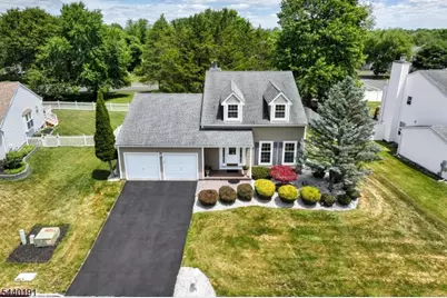 4 Dakota Trl, Branchburg Township, NJ 08876 - Photo 4