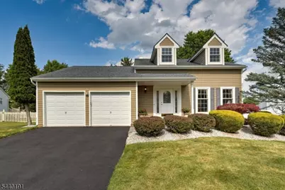 4 Dakota Trl, Branchburg Township, NJ 08876 - Photo 2