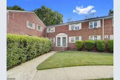 20 A Carolyn Terrace #20A, Roselle, NJ 07203 - Photo 10