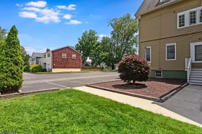 112 Westervelt Ave, North Plainfield, NJ 07060 - Photo 4
