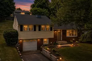708 Franklin St, Belvidere, NJ 07823 - Photo 2