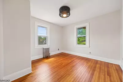 659 Raritan Rd, Cranford Township, NJ 07016 - Photo 16