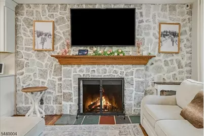 9 Linden Ln, Wayne, NJ 07470 - Photo 10