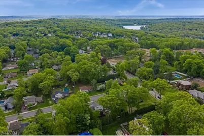 9 Linden Ln, Wayne, NJ 07470 - Photo 42