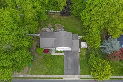 9 Linden Ln, Wayne, NJ 07470 - Photo 34