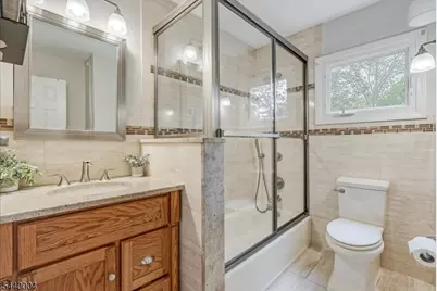 9 Linden Ln, Wayne, NJ 07470 - Photo 18