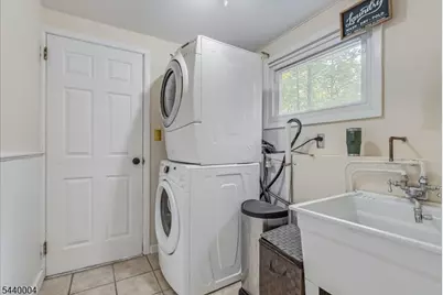 9 Linden Ln, Wayne, NJ 07470 - Photo 22