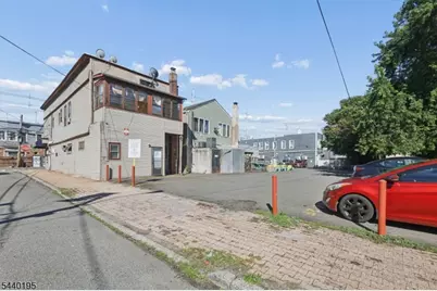 604 Van Houten Ave, Clifton, NJ 07013 - Photo 6