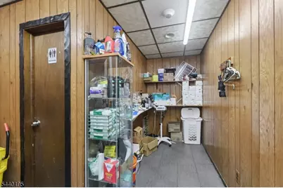 604 Van Houten Ave, Clifton, NJ 07013 - Photo 16