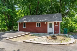 132 Sparta Ave, Newton, NJ 07860 - Photo 1