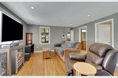 106 Steinmetz Rd, Hillsborough Township, NJ 08844 - Photo 2
