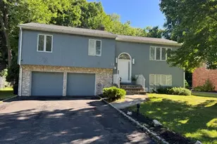 23 Ashwood Dr, Livingston, NJ 07039 - Photo 1