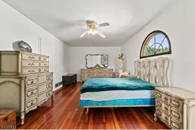 225 Boulevard, Kenilworth, NJ 07033 - Photo 14
