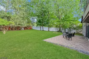 8 Marlo Rd, Livingston, NJ 07039 - Photo 38
