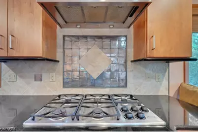 8 Marlo Road, Livingston, NJ 07039 - Photo 20
