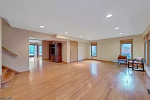 8 Marlo Rd, Livingston, NJ 07039 - Photo 10