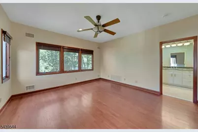 8 Marlo Road, Livingston, NJ 07039 - Photo 26