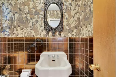 8 Marlo Road, Livingston, NJ 07039 - Photo 4