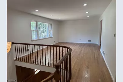 76 Cider Mill Rd, Hawthorne, NJ 07506 - Photo 4