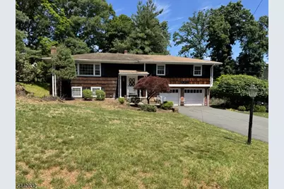 76 Cider Mill Rd, Hawthorne, NJ 07506 - Photo 2