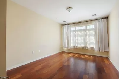 104 E Elizabeth Ave #303, Linden, NJ 07036 - Photo 8