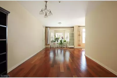 104 E Elizabeth Ave #303, Linden, NJ 07036 - Photo 4