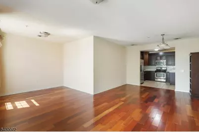 104 E Elizabeth Ave #303, Linden, NJ 07036 - Photo 6