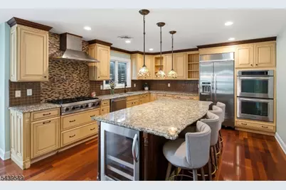 7 Cranford Avenue, Cranford Township, NJ 07016 - Photo 8
