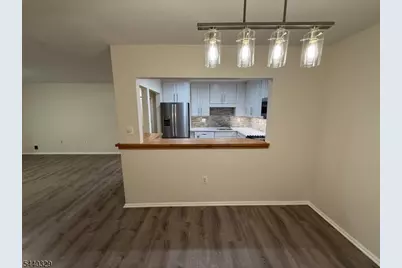 95 Sapphire Ln, Franklin Township, NJ 08823 - Photo 6
