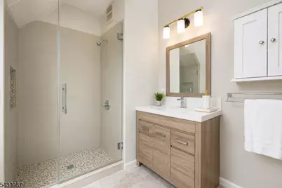 327 Chestnut St, Nutley, NJ 07110 - Photo 12