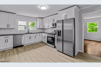 115 Smith St #2B, Newark, NJ 07106 - Photo 4