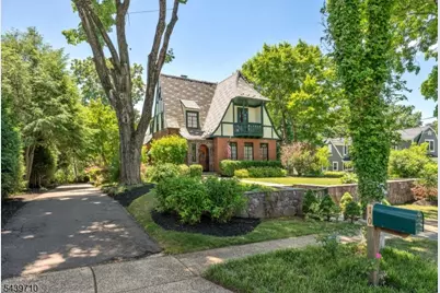 10 Cedar St, Bernards Township, NJ 07920 - Photo 4