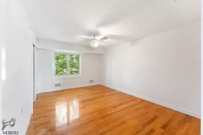 307 E Elizabeth Ave #5, Linden, NJ 07036 - Photo 16