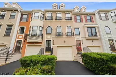 334 Wilshire Dr, Nutley, NJ 07110 - Photo 14