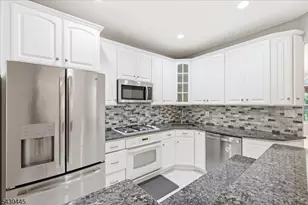 334 Wilshire Dr, Nutley, NJ 07110 - Photo 2