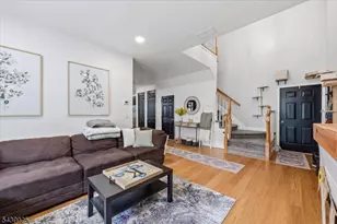56 Limerick Ln, Lopatcong Township, NJ 08865 - Photo 4