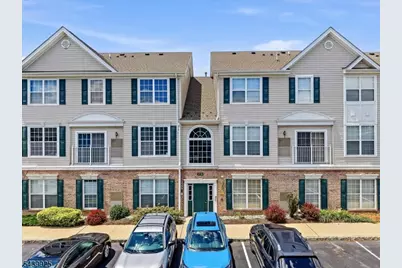56 Limerick Ln, Lopatcong Township, NJ 08865 - Photo 2