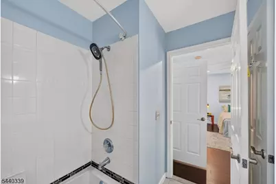 303 Cobblestone Ct, South Brunswick Township, NJ 08852 - Photo 32