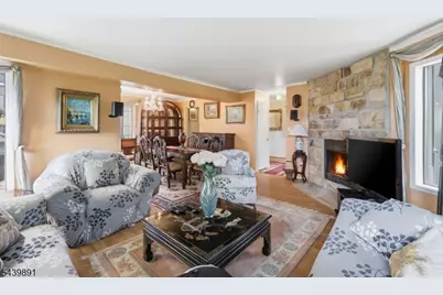 11 Trafalgar Ct, Washington Township, NJ 07840 - Photo 12