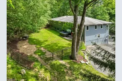 68 Kitchell Rd, Denville, NJ 07834 - Photo 4