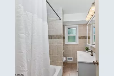 122 Runyon Ave, Piscataway Township, NJ 08854 - Photo 16