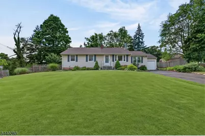 122 Runyon Ave, Piscataway Township, NJ 08854 - Photo 2