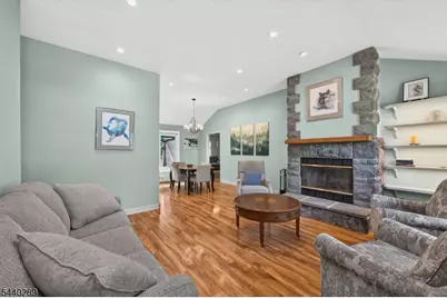 122 Runyon Ave, Piscataway Township, NJ 08854 - Photo 8
