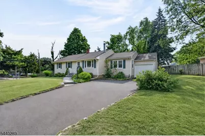 122 Runyon Ave, Piscataway Township, NJ 08854 - Photo 4
