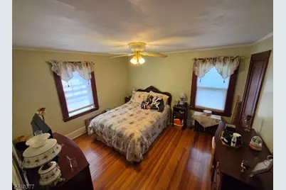 12 Brook Pl, Bloomfield, NJ 07003 - Photo 8