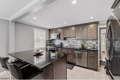 1106 Stone St, Rahway, NJ 07065 - Photo 8