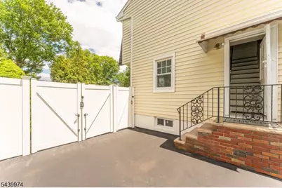 1106 Stone St, Rahway, NJ 07065 - Photo 38