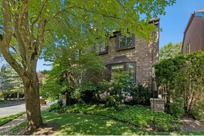 7 Christina Ct, Madison, NJ 07940 - Photo 2